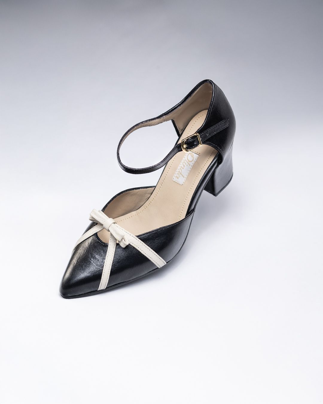 Stiletto Negro c/ Moño