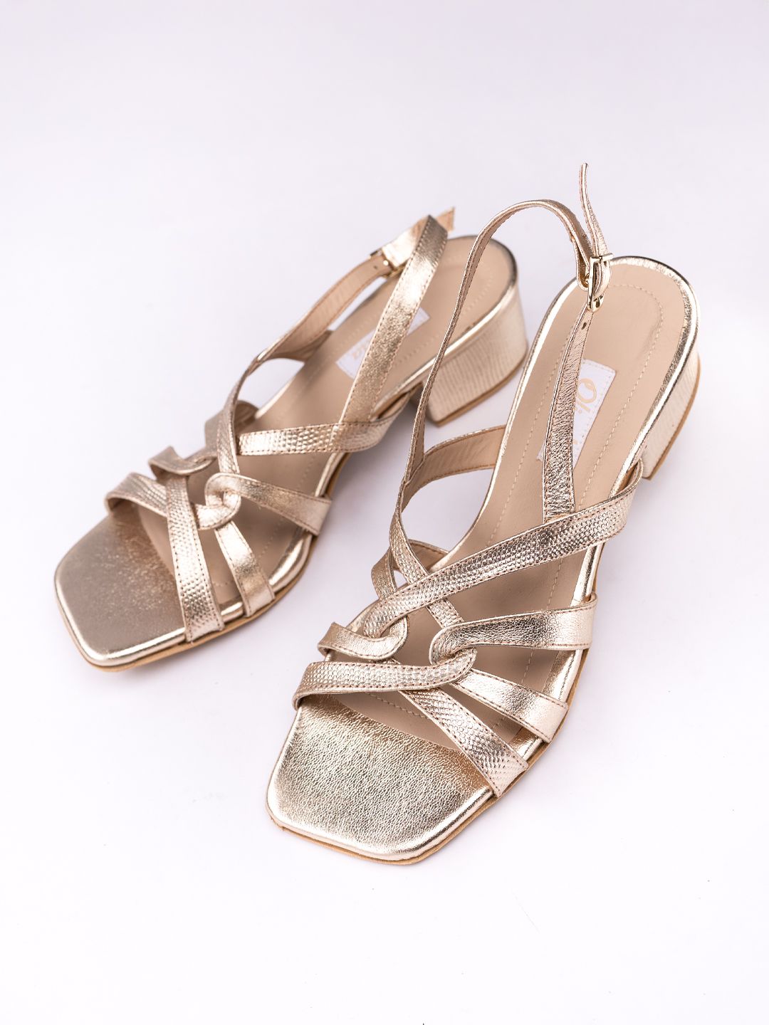 zapatos_septiembre_TANDA_A_31_feed_olinda_arielbaezh_fotografia (1)