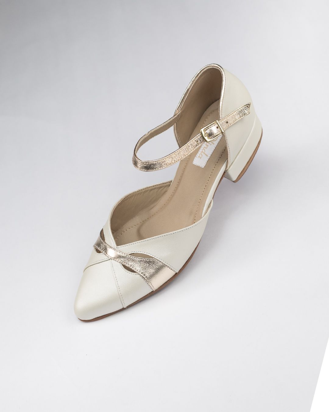 stiletto-cuero-hueso
